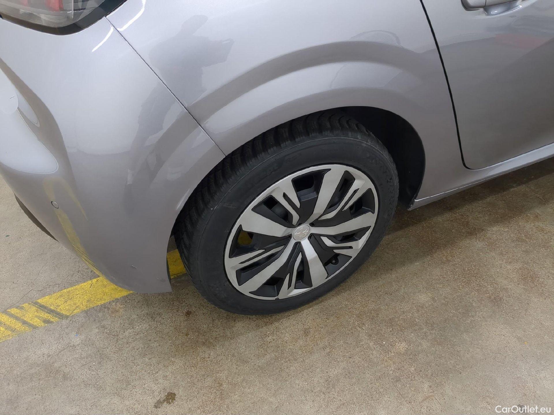  Peugeot  208  Active Pack 1.2 PureTech 100CV BVM6 E6d #2