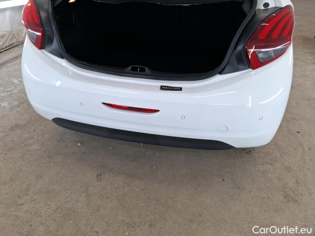  Peugeot  208  Allure Business 1.2 PureTech 110CV BVM6 E6dT #19