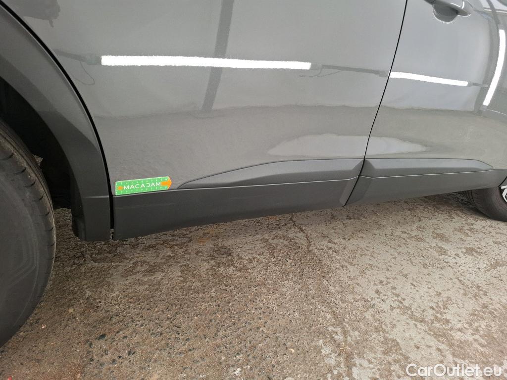  Peugeot  2008  Active 1.2 PureTech 100CV BVM6 6E #1