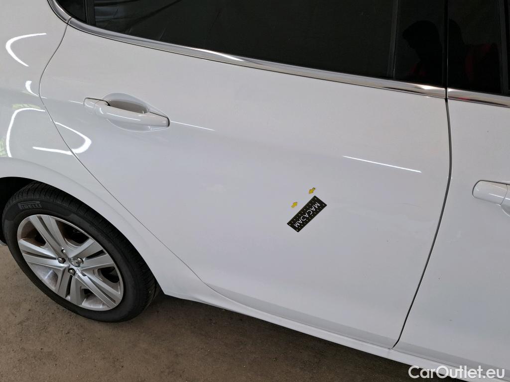  Peugeot  208  Allure Business 1.2 PureTech 110CV BVM6 E6dT #9