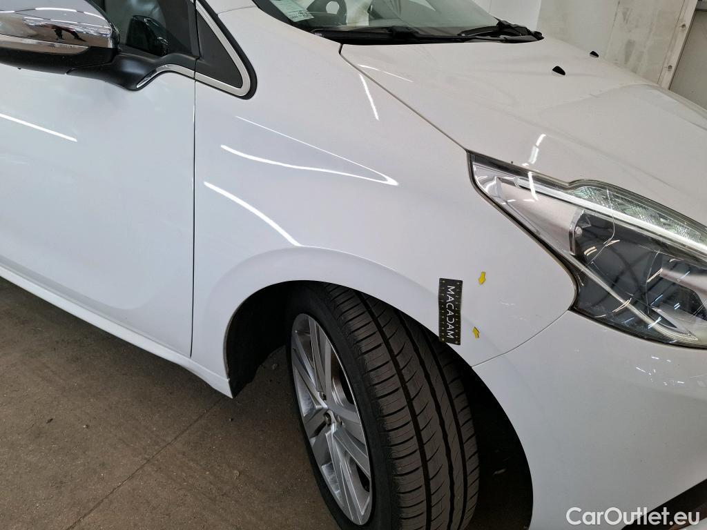  Peugeot  208  Allure Business 1.2 PureTech 110CV BVM6 E6dT #3