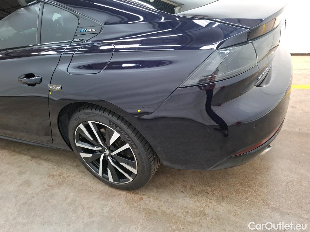  Peugeot  508 PEUGEOT  / 2018 / 5P / Berline HYBRID 225 E-EAT8 GT #18