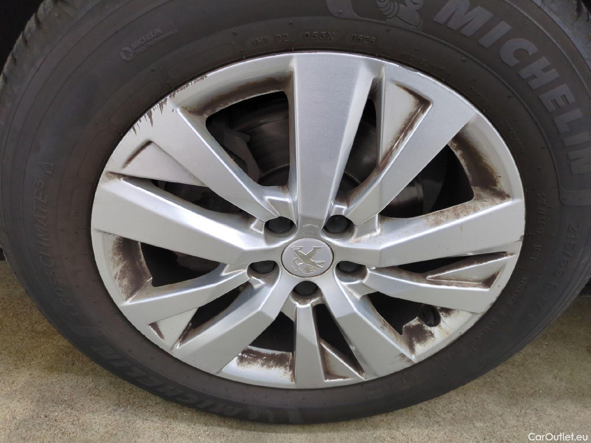  Peugeot  5008  Active Pack 1.2 PureTech 130CV BVA8 7 Sieges E6d #14