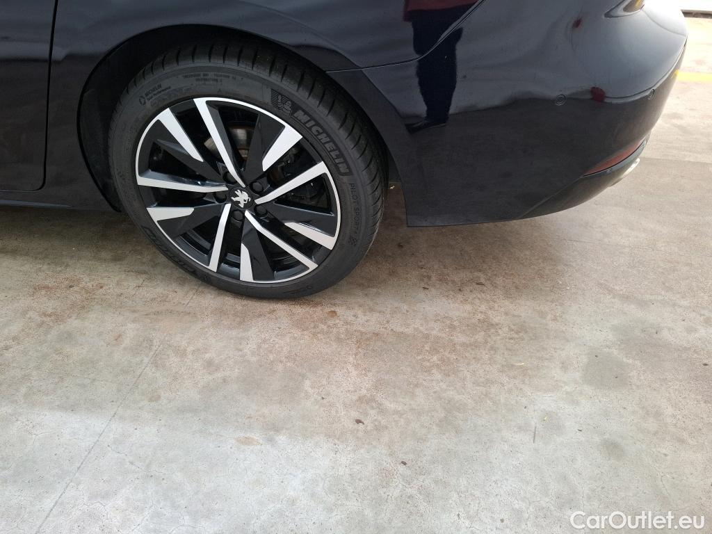  Peugeot  508 PEUGEOT  / 2018 / 5P / Berline HYBRID 225 E-EAT8 GT #71