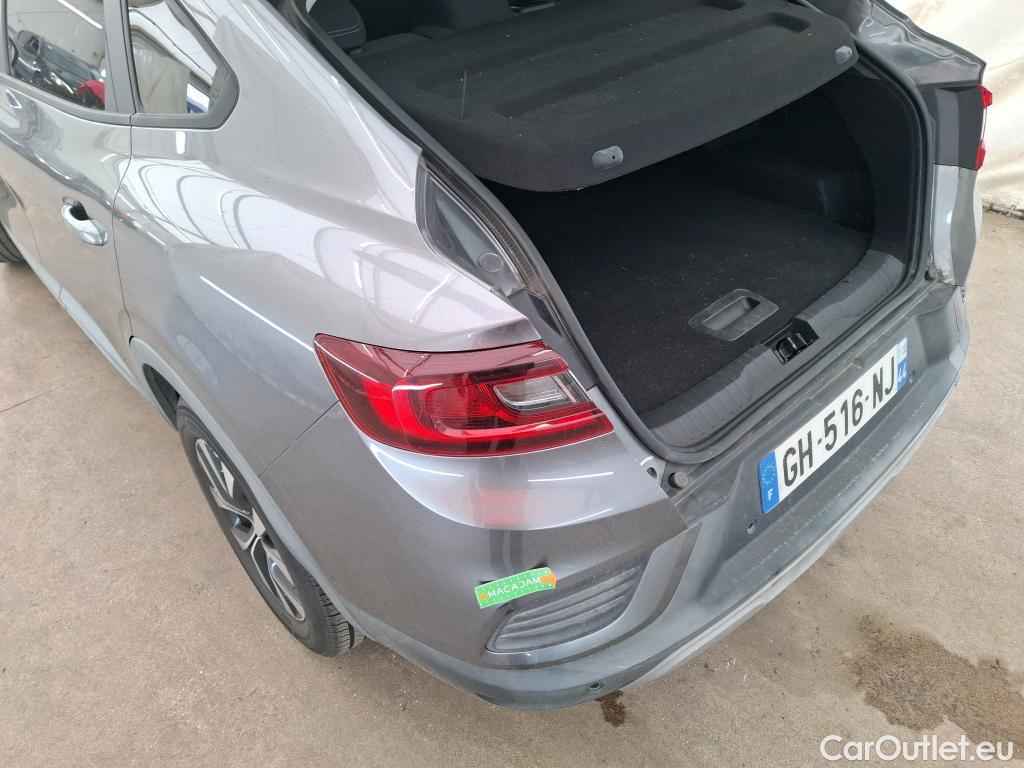  Renault  Arkana RENAULT  / 2021 / 5P / SUV Business TCe 140 EDC #32