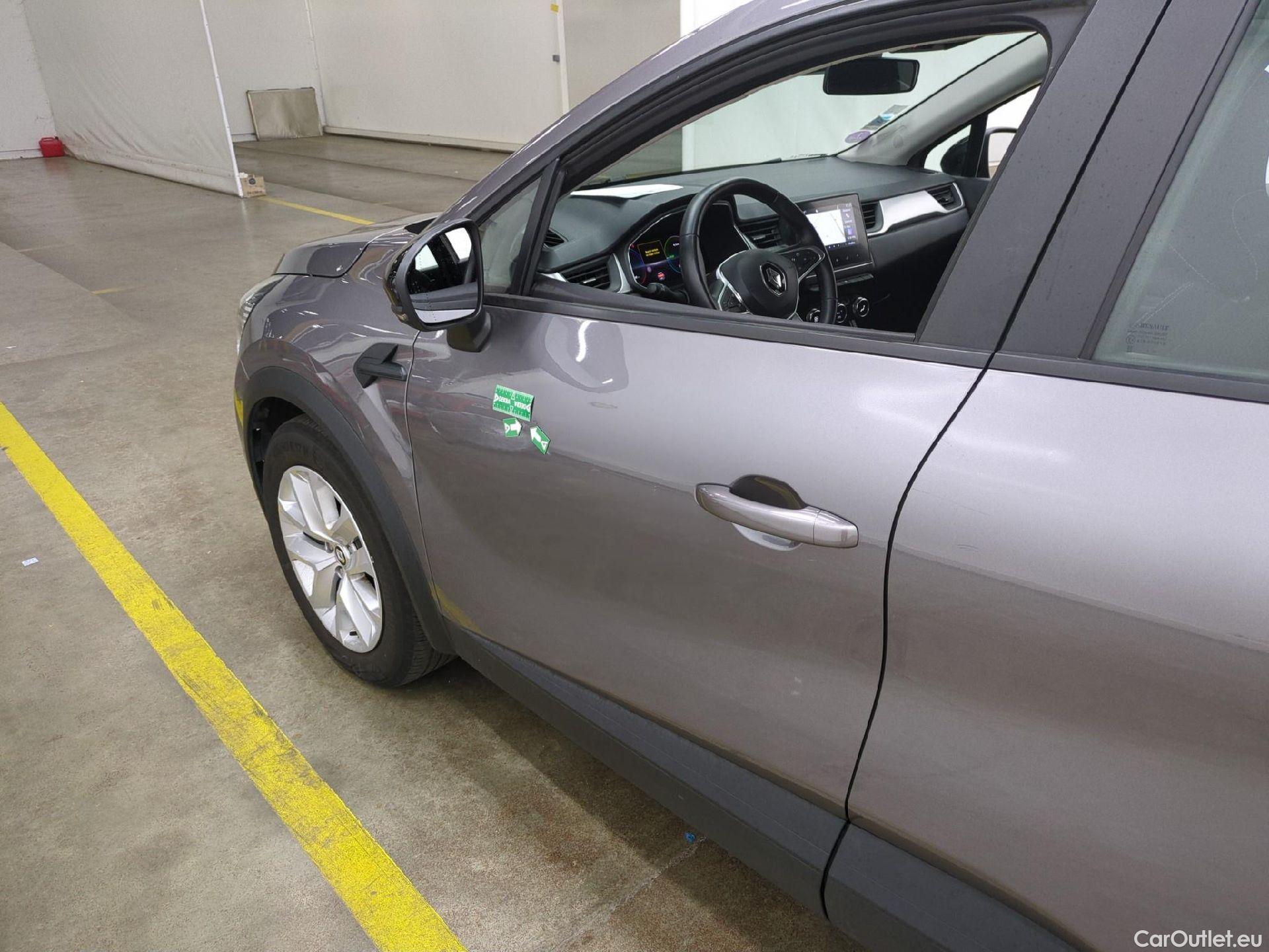  Renault  Captur RENAULT  / 2019 / 5P / SUV Business E-Tech hybride rechargeable 160 #13