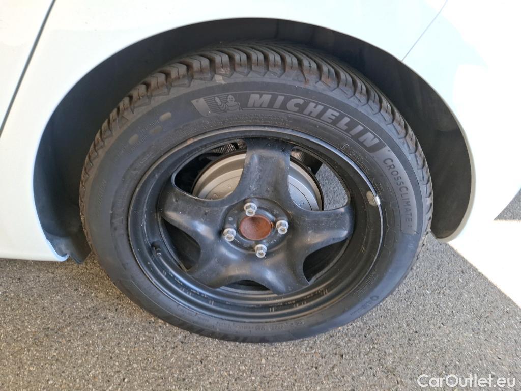  Renault  Clio  V Business 1.6 E-TECH Hybrid 140CV BVA6 E6d #12