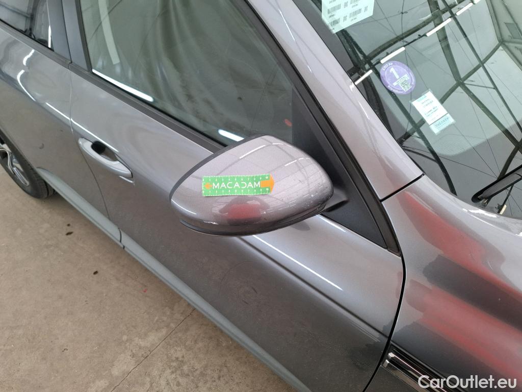  Renault  Arkana RENAULT  / 2021 / 5P / SUV Business TCe 140 EDC #27