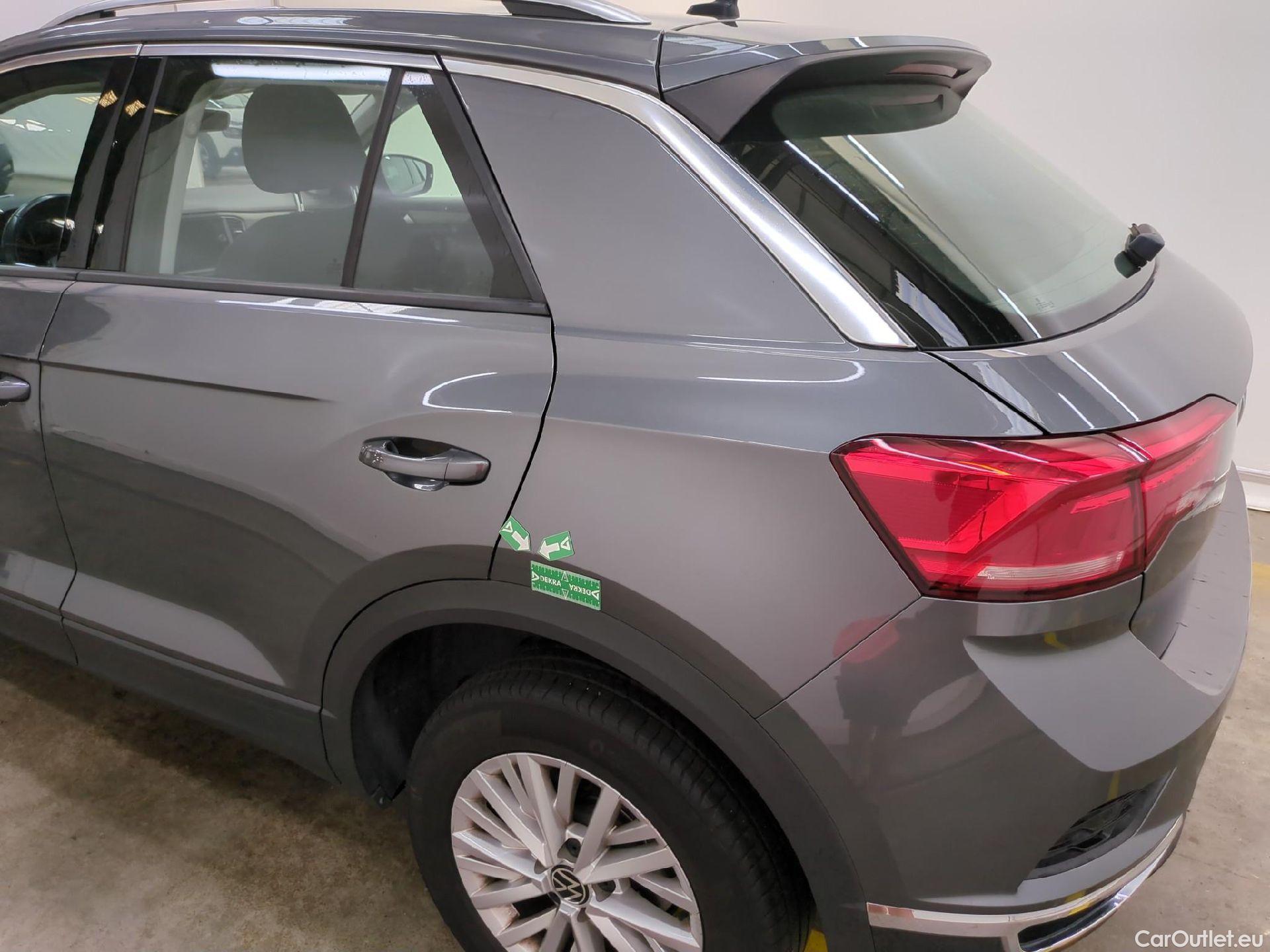  Volkswagen  T-ROC VOLKSWAGEN  / 2017 / 5P / SUV 2.0 TDI 150 LOUNGE BUSINESS DSG7 #18