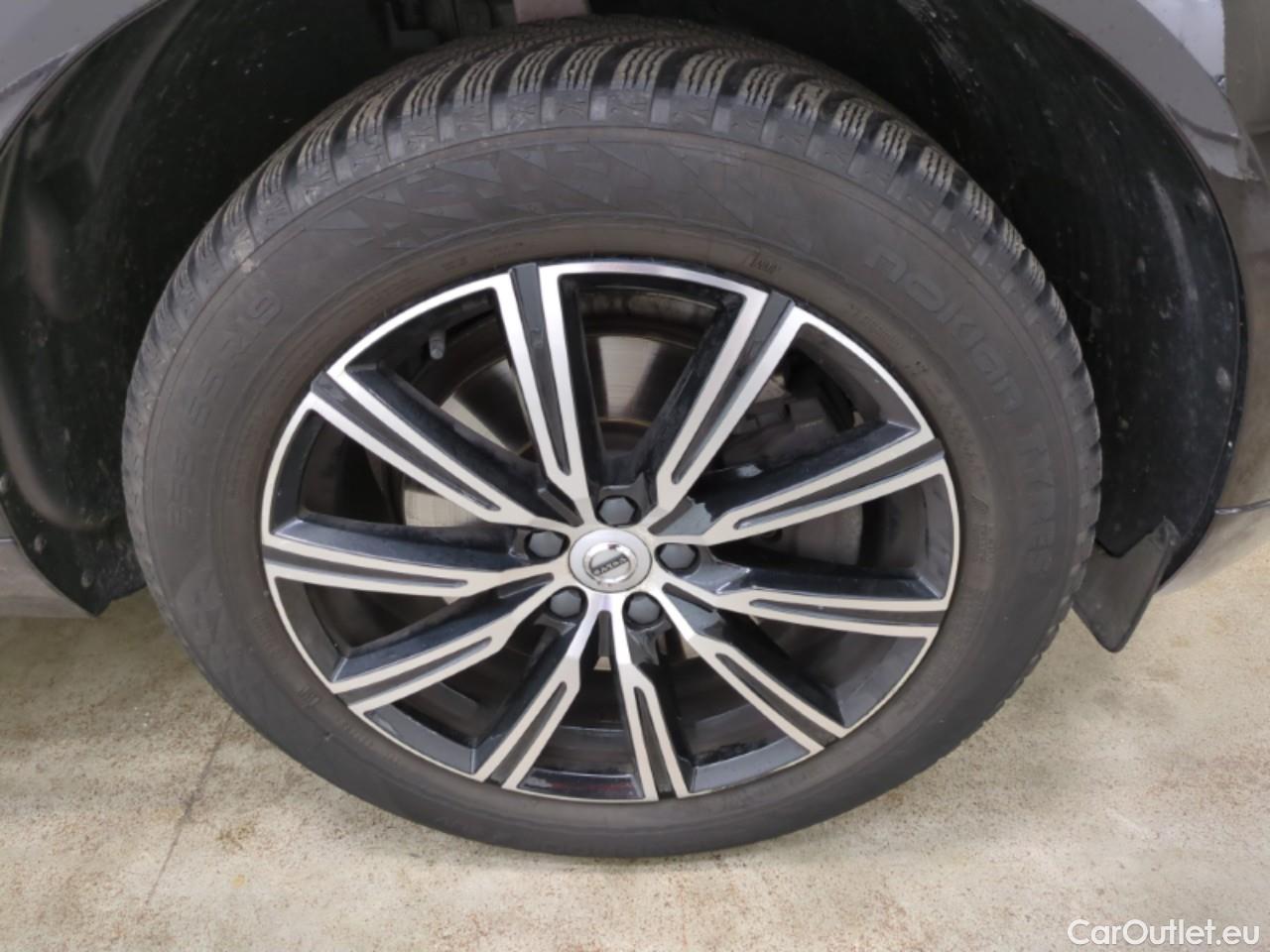 Volvo  XC60 VOLVO  / 2017 / 5P / SUV B4 197 Geartronic 8 Inscription #5