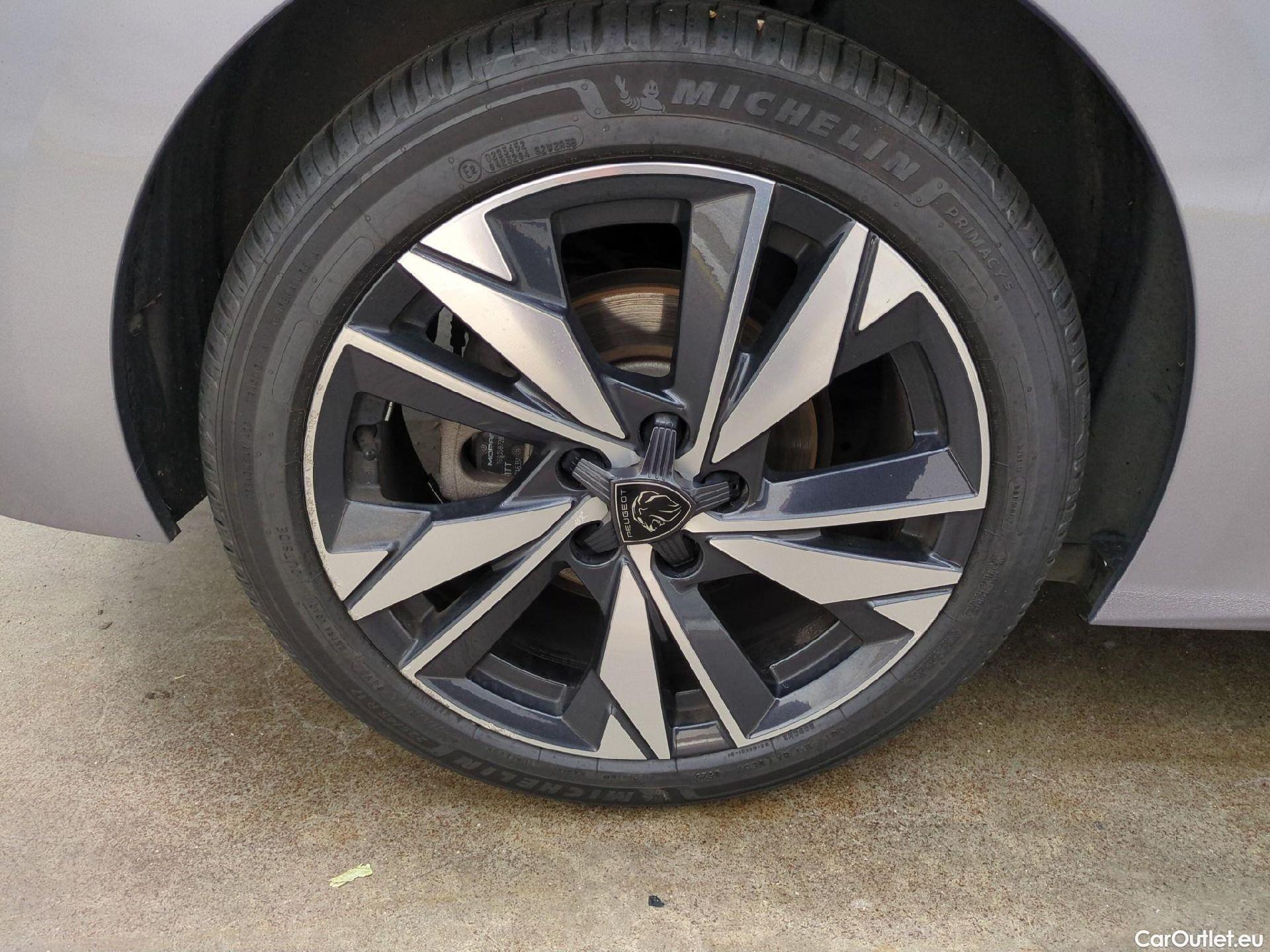  Peugeot  308  Allure 1.2 PureTech 130CV BVA8 E6d #18
