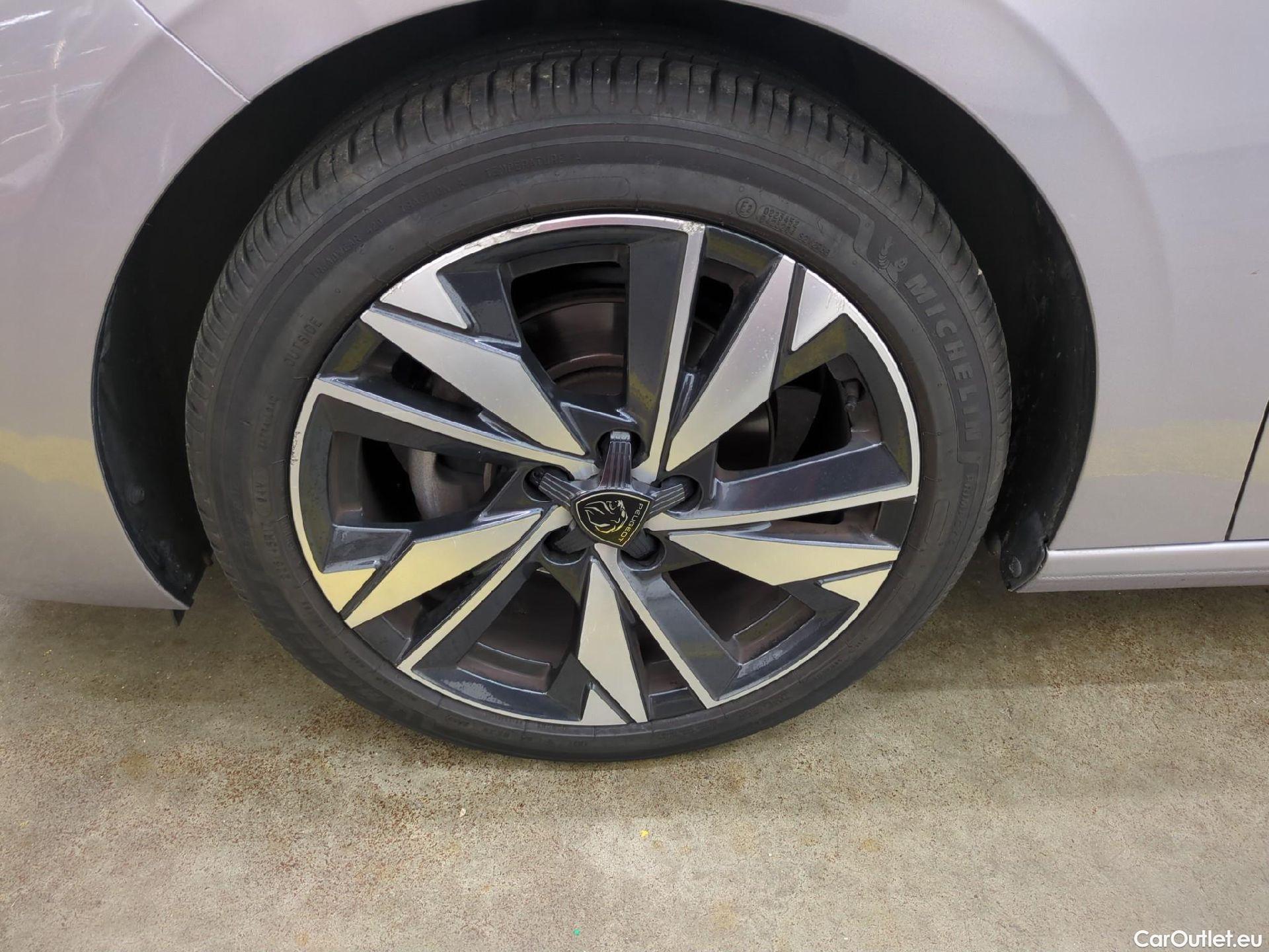  Peugeot  308  Allure 1.2 PureTech 130CV BVA8 E6d #9