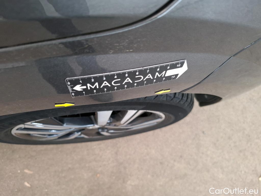  Peugeot  208  Allure Business 1.5 HDi 100CV BVM6 E6d #2