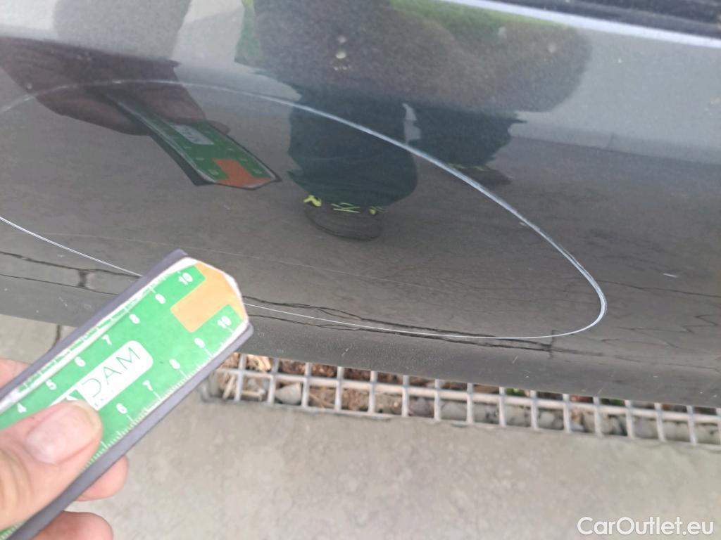  Bmw  Serie 3 BMW  / 2018 / 4P / sedán 318d Auto. #22