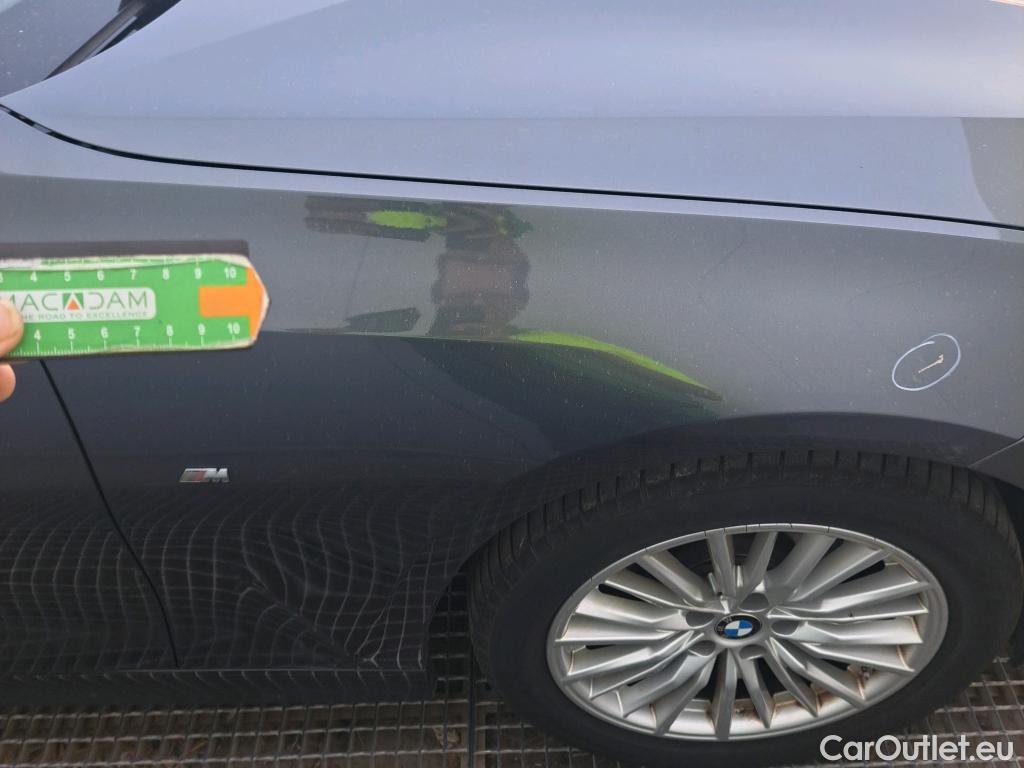  Bmw  Serie 3 BMW  / 2018 / 4P / sedán 318d Auto. #3