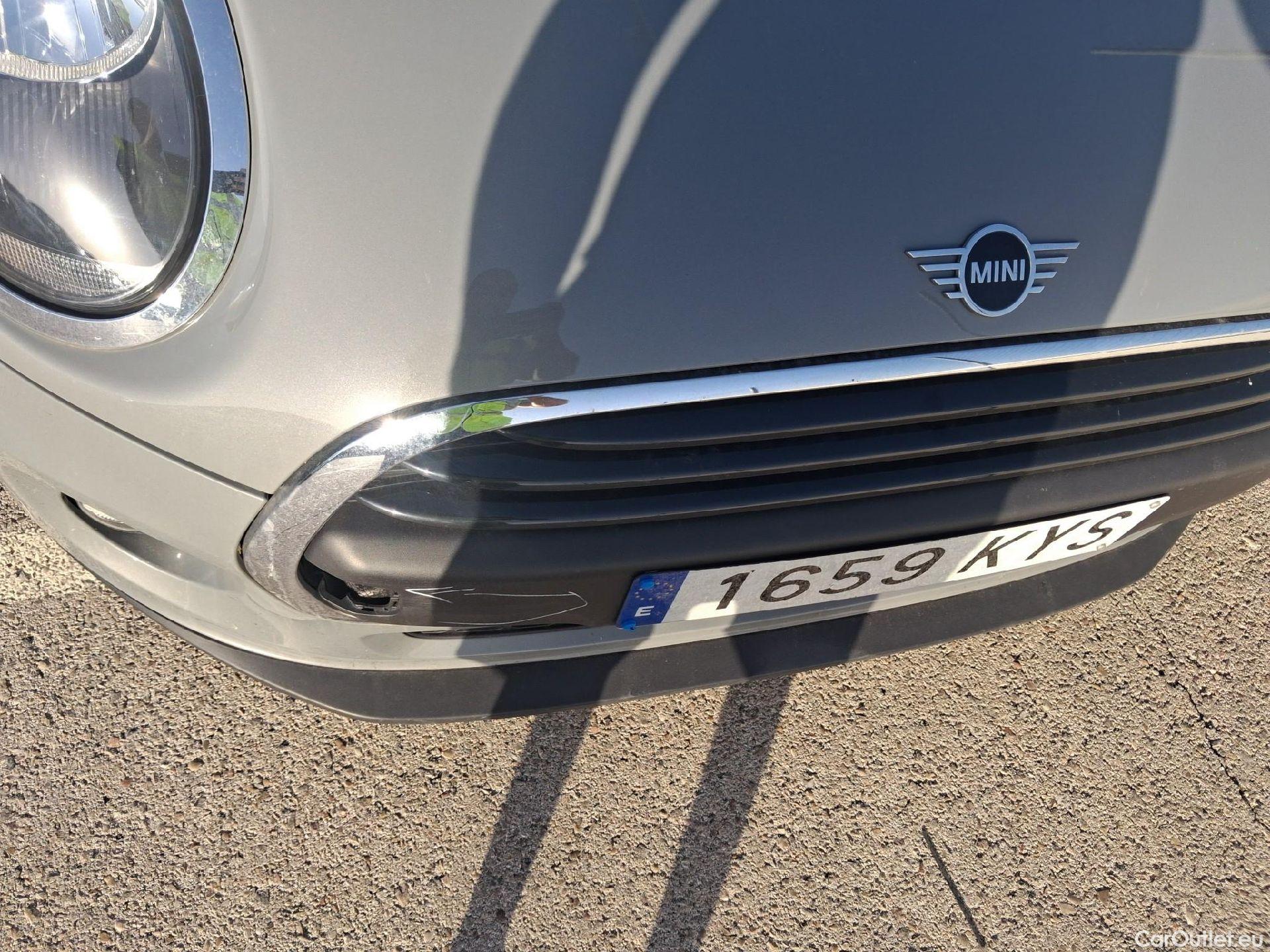  Mini  Cooper MINI MINI / 2014 / 3P / berlina con portón ONE D #15