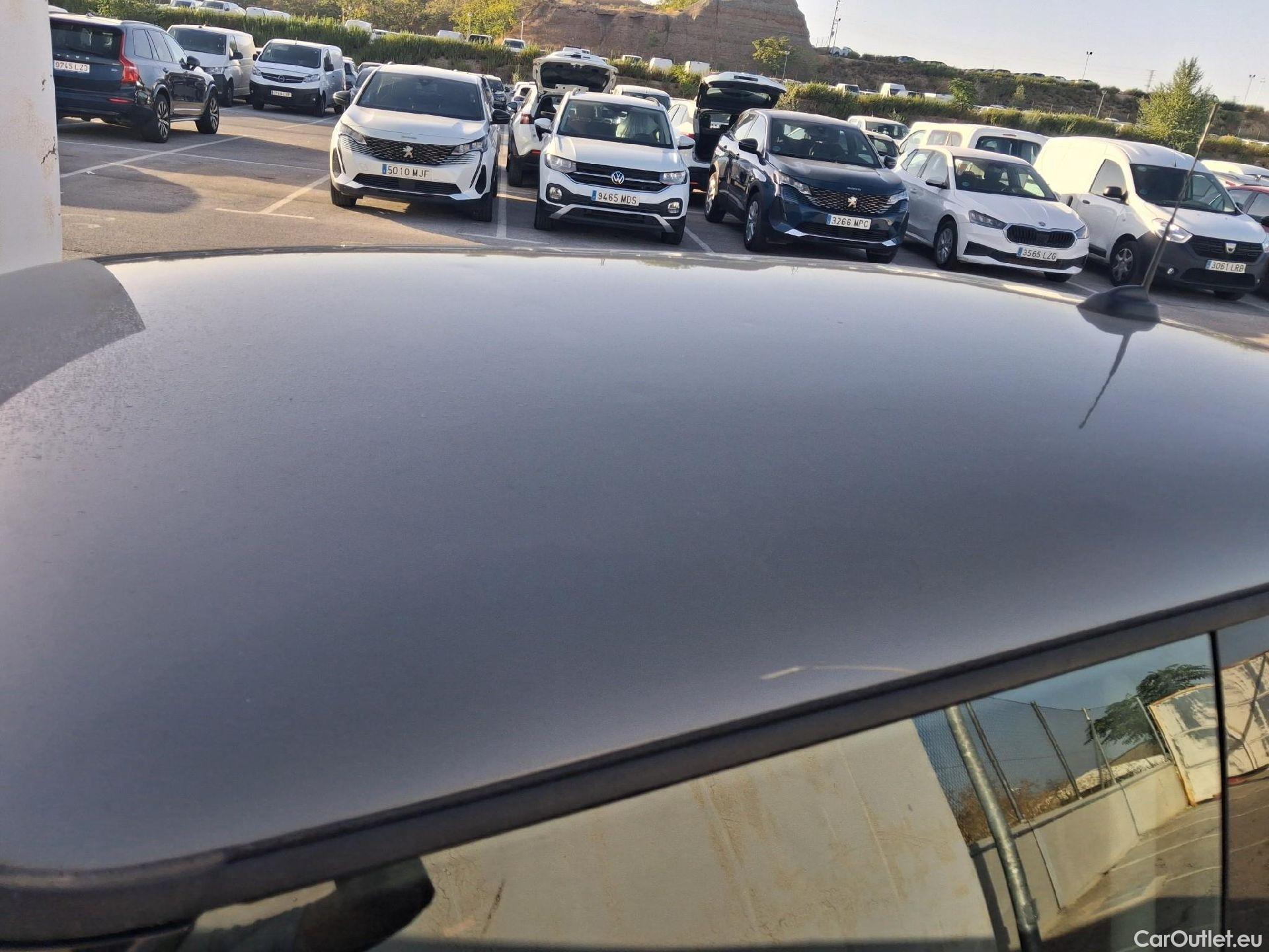  Mini  Cooper MINI MINI / 2014 / 3P / berlina con portón ONE D #5