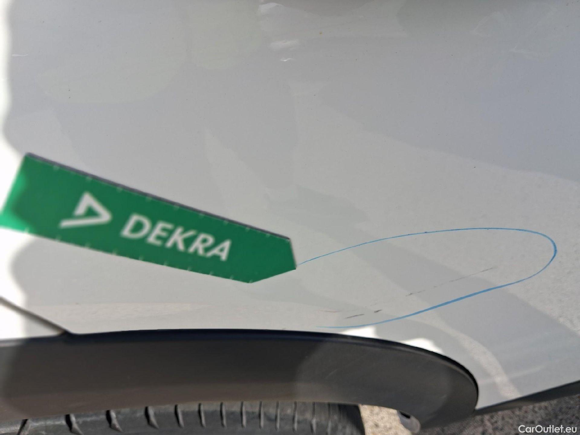  DS  3 Crossback DS DS  / 2018 / 5P / todoterreno PureTech 73 kW Manual SO CHIC (AC) #46