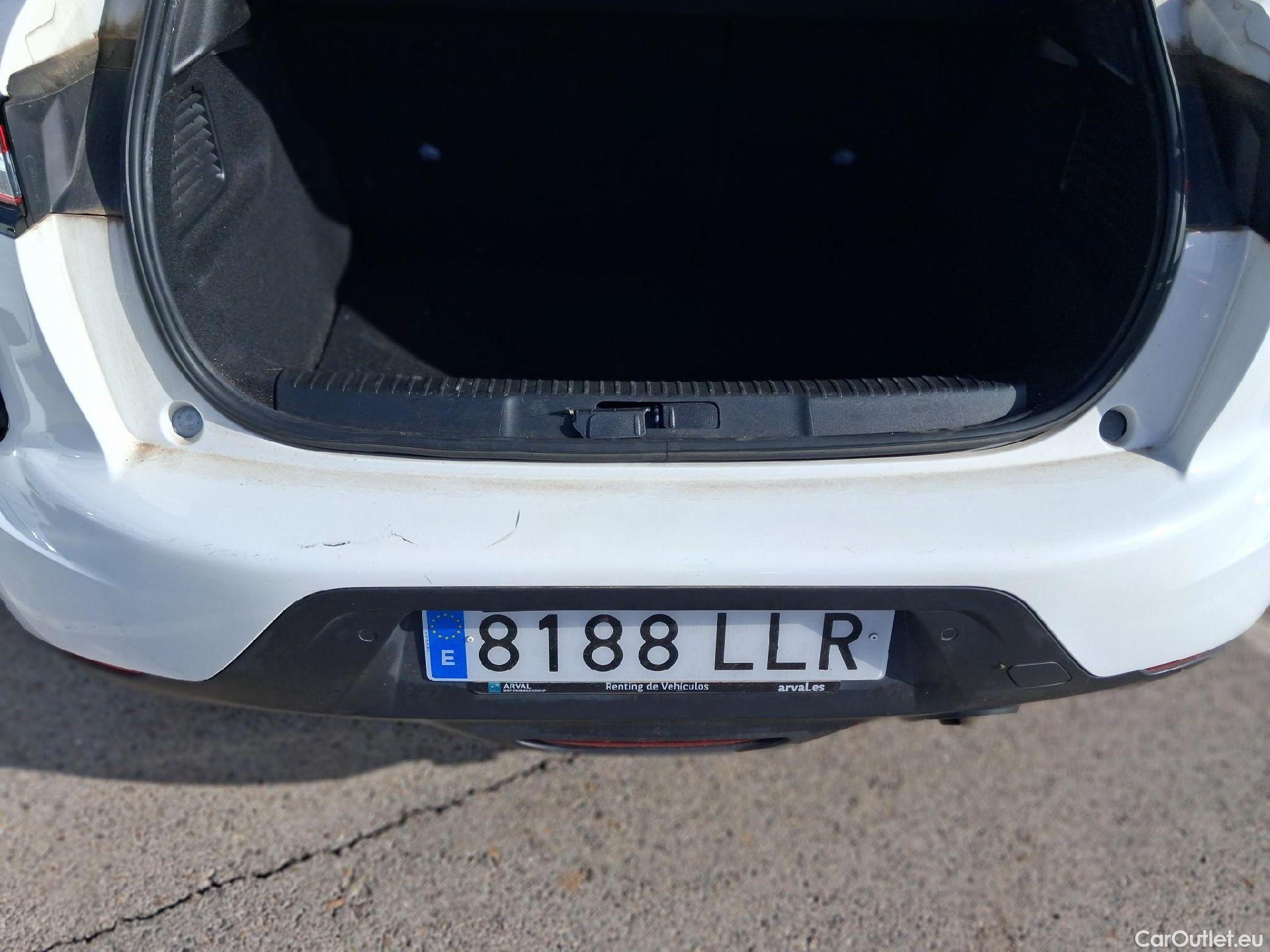  DS  3 Crossback DS DS  / 2018 / 5P / todoterreno PureTech 73 kW Manual SO CHIC (AC) #6