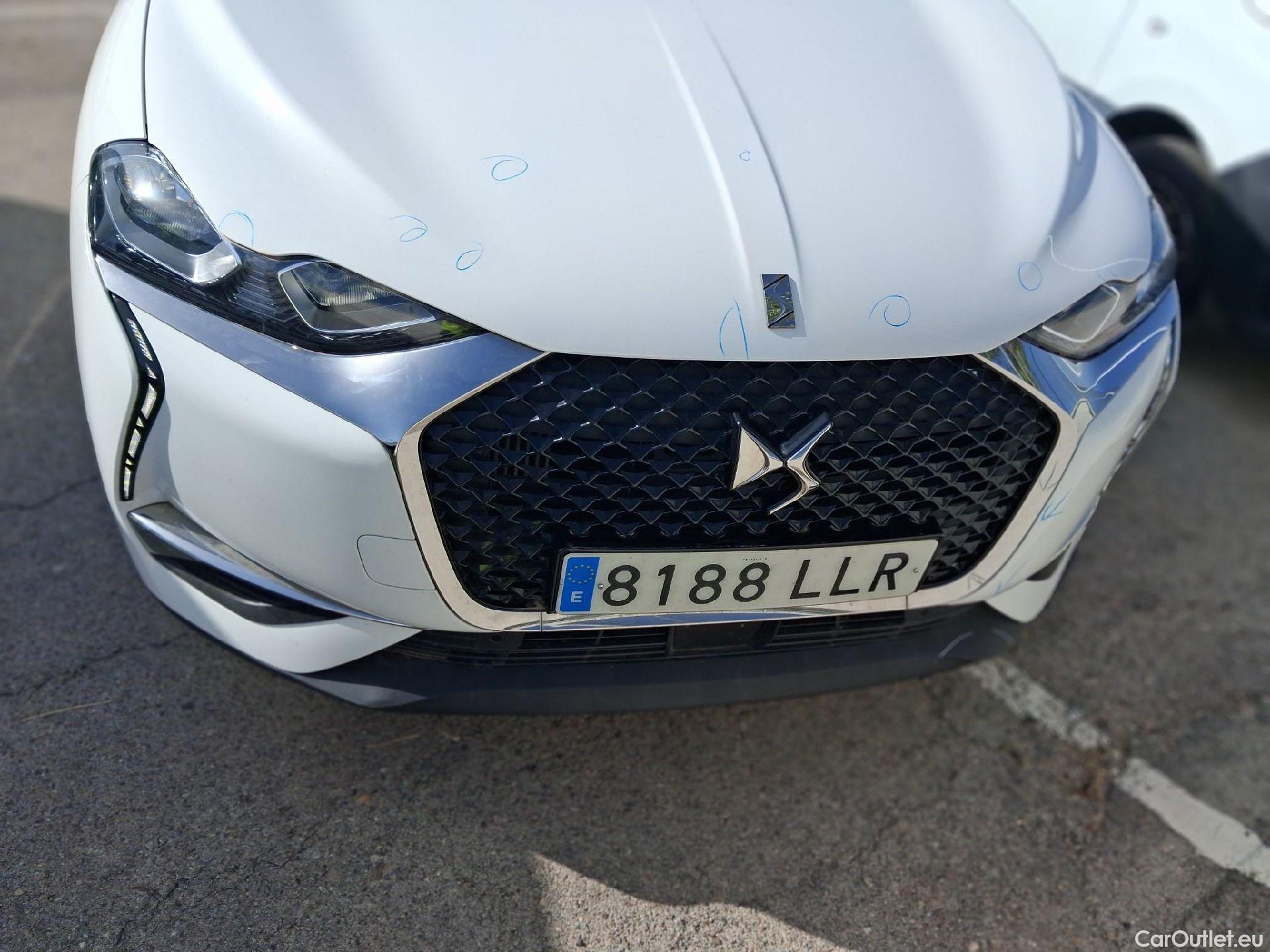  DS  3 Crossback DS DS  / 2018 / 5P / todoterreno PureTech 73 kW Manual SO CHIC (AC) #12