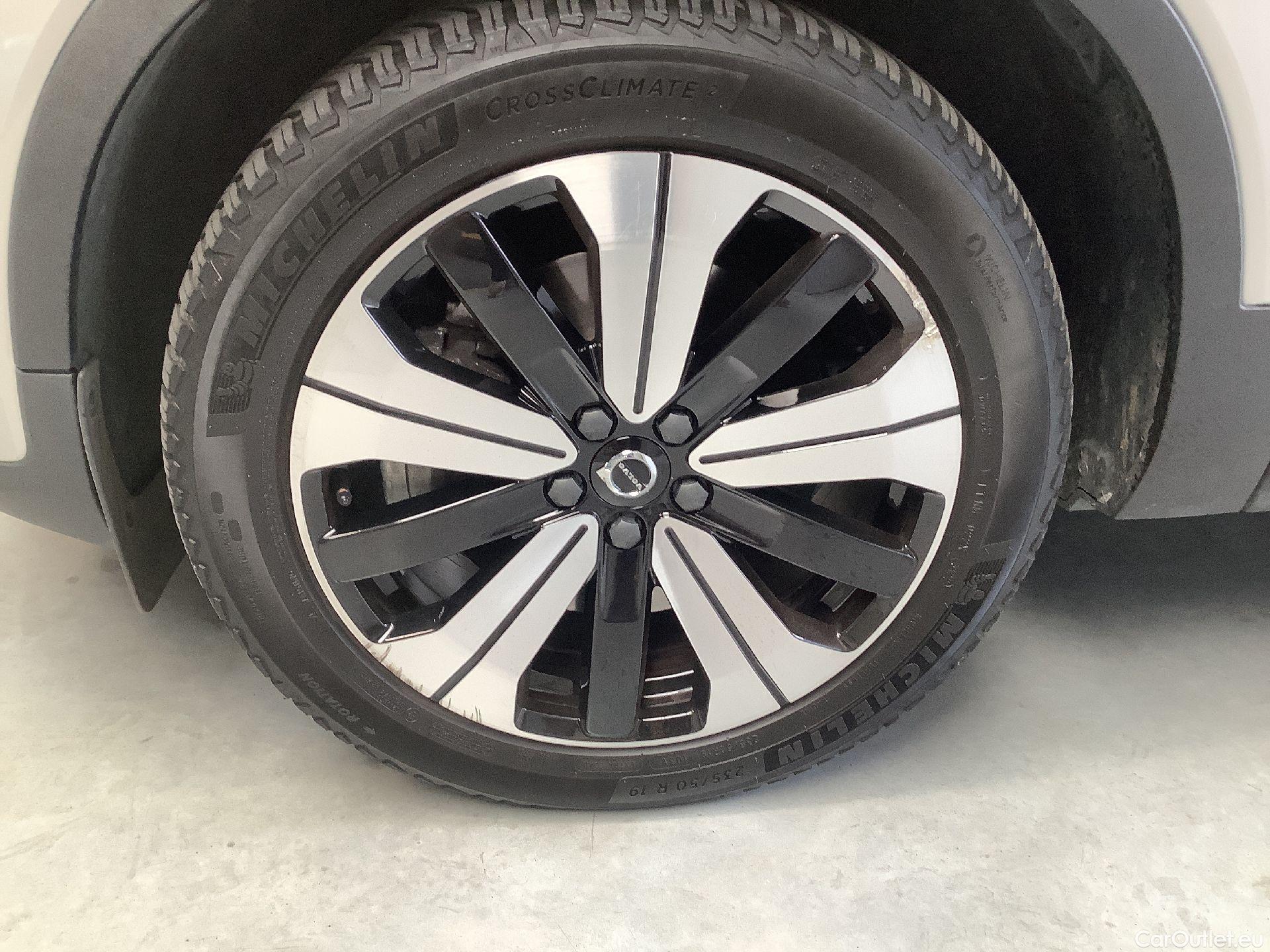  Volvo  XC 40 Volvo, XC40 FL'21 PHEV, Volvo XC40 T4 PHEV Ultimate Dark Design Aut. 5d #1